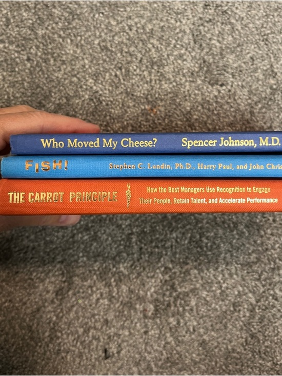 free press Other - Business / Change / Leadership Book Set - Cheese, Fish, Carrot